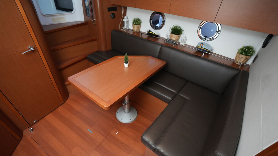 Beneteau Gran Turismo 40 Miami 20