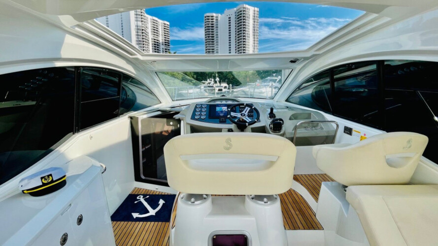 Beneteau Gran Turismo 40 Miami 8