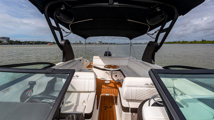 Sea Ray 290 Creed Miami 17
