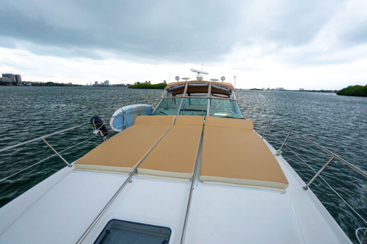 Sea Ray 400 Sundancer Miami 2