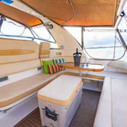 Sea Ray 400 Sundancer Miami 3