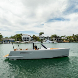yacht Fjord 40 Miami 1