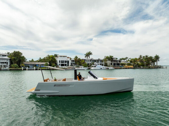 yacht Fjord 40 Miami 1