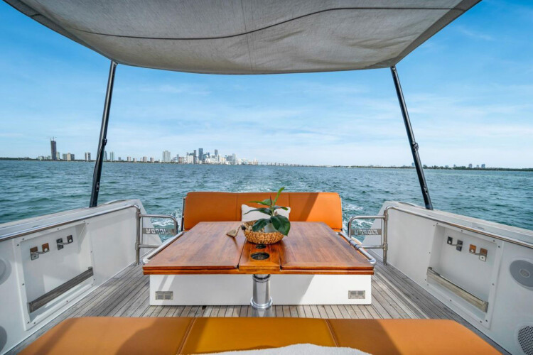 yacht Fjord 40 Miami 11